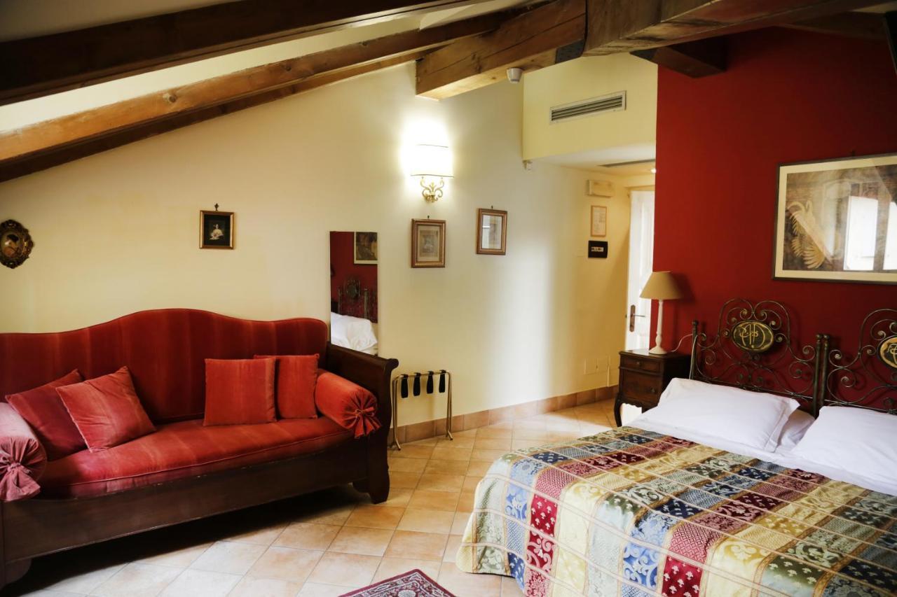 Albergo Delle Drapperie Bologna Luaran gambar