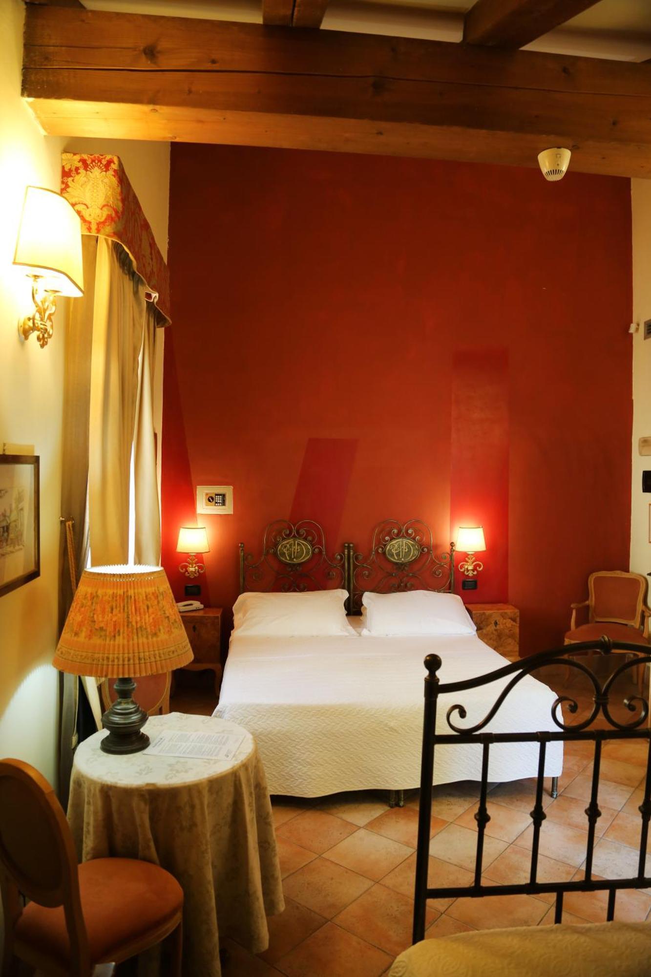 Albergo Delle Drapperie Bologna Luaran gambar