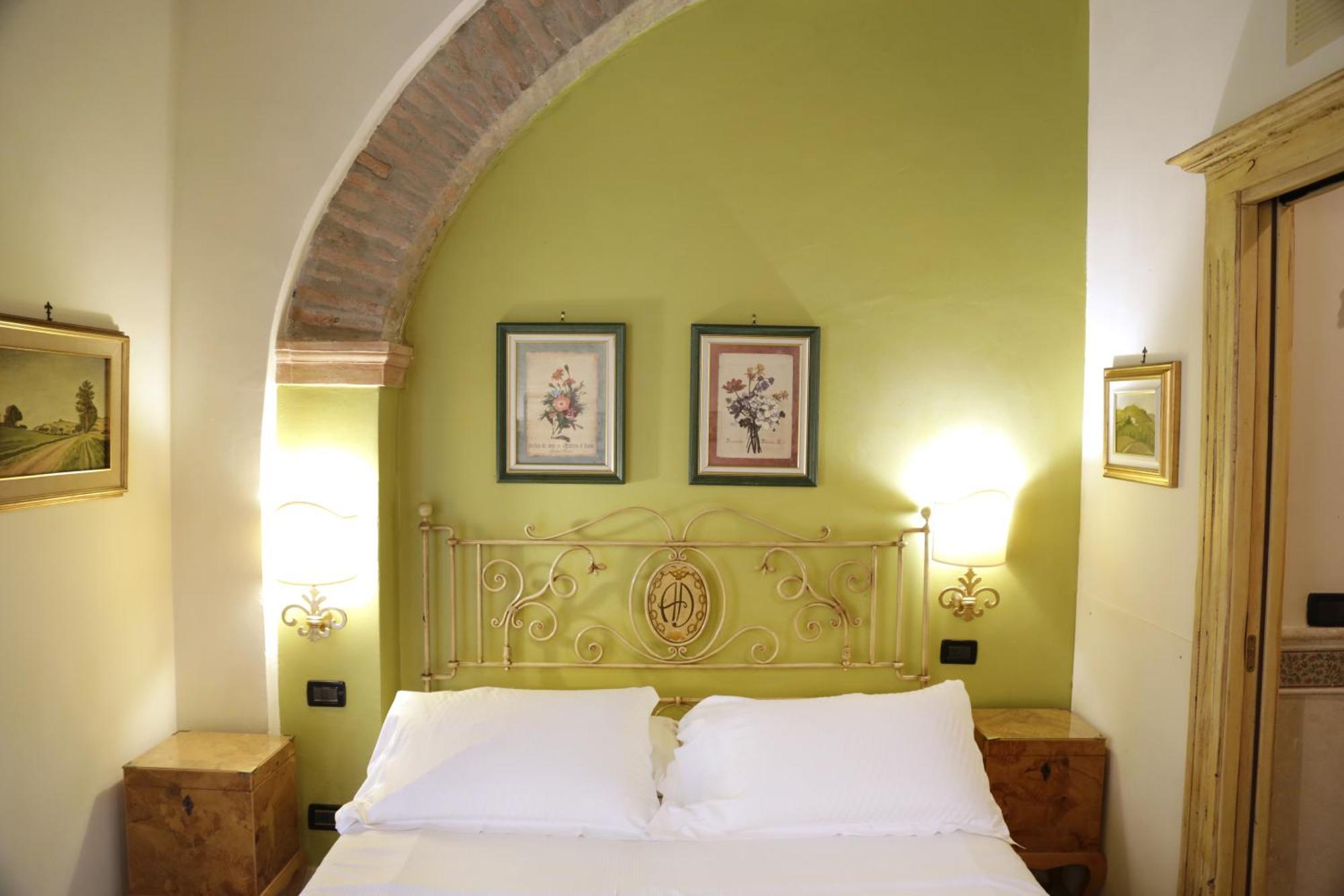 Albergo Delle Drapperie Bologna Luaran gambar
