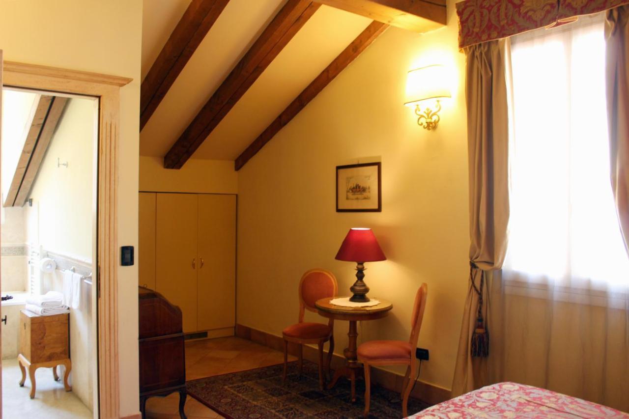Albergo Delle Drapperie Bologna Luaran gambar
