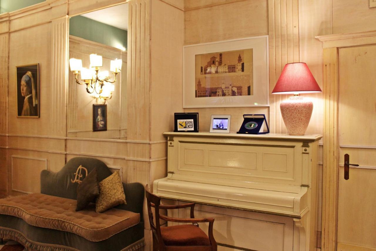 Albergo Delle Drapperie Bologna Luaran gambar