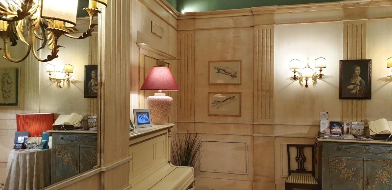 Albergo Delle Drapperie Bologna Luaran gambar